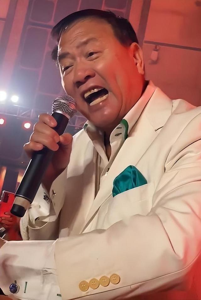 万梓良个人资料简介个(万梓良个人资料简介个 新闻)