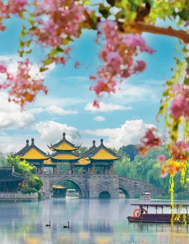 适合一个人散心的旅游地方(适合一个人散心的旅游地方有哪些)