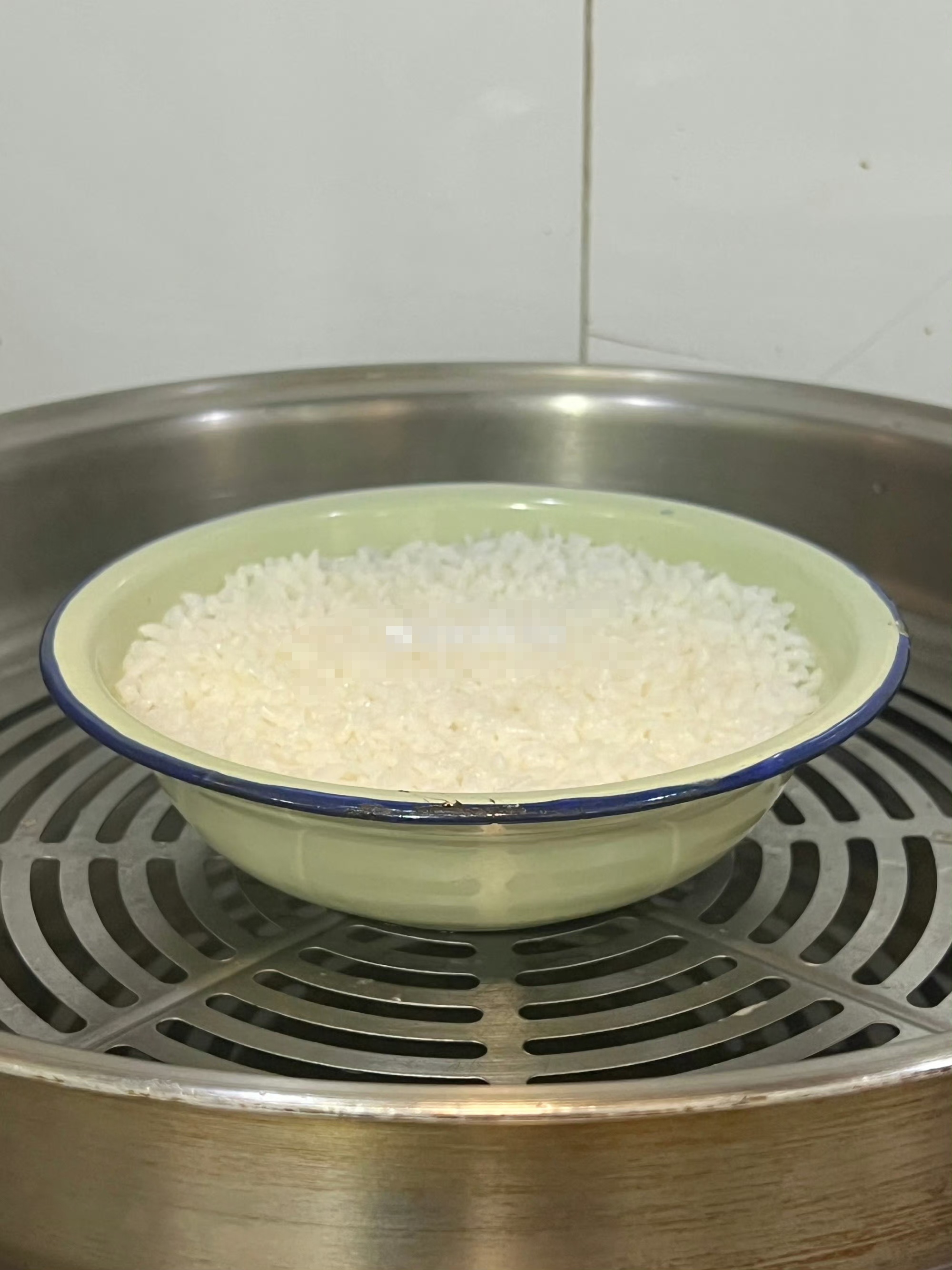 一个人吃饭煮多少米(煮饭一个人吃要多少米)