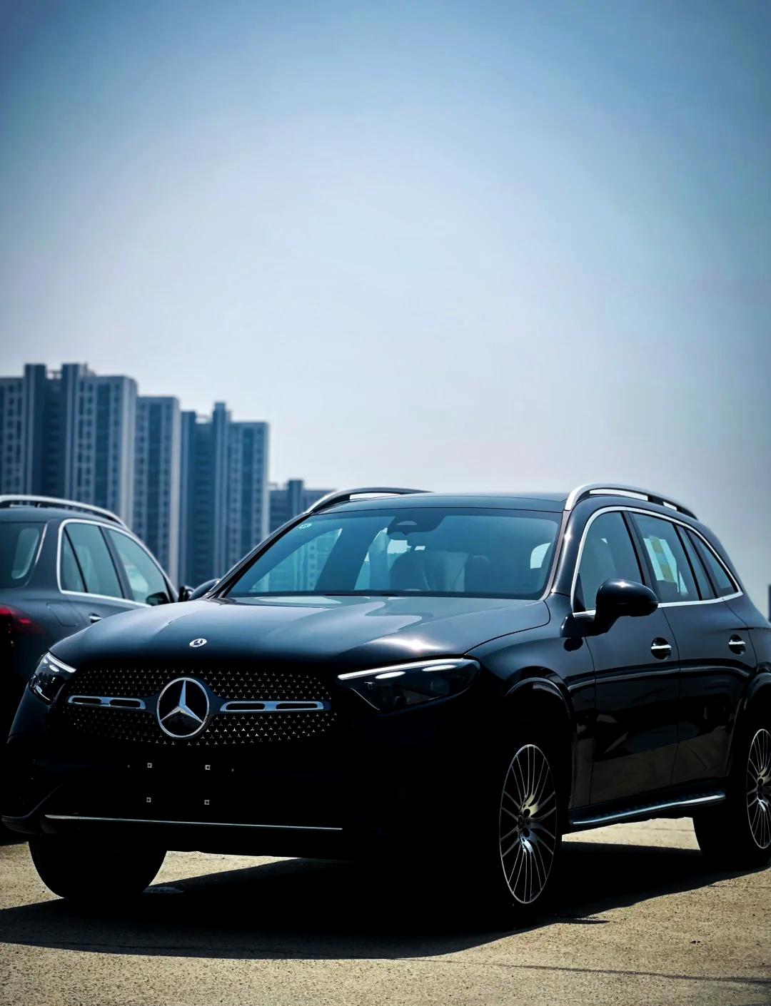30万的奔驰suv哪款好(30万左右奔驰suv 价格)