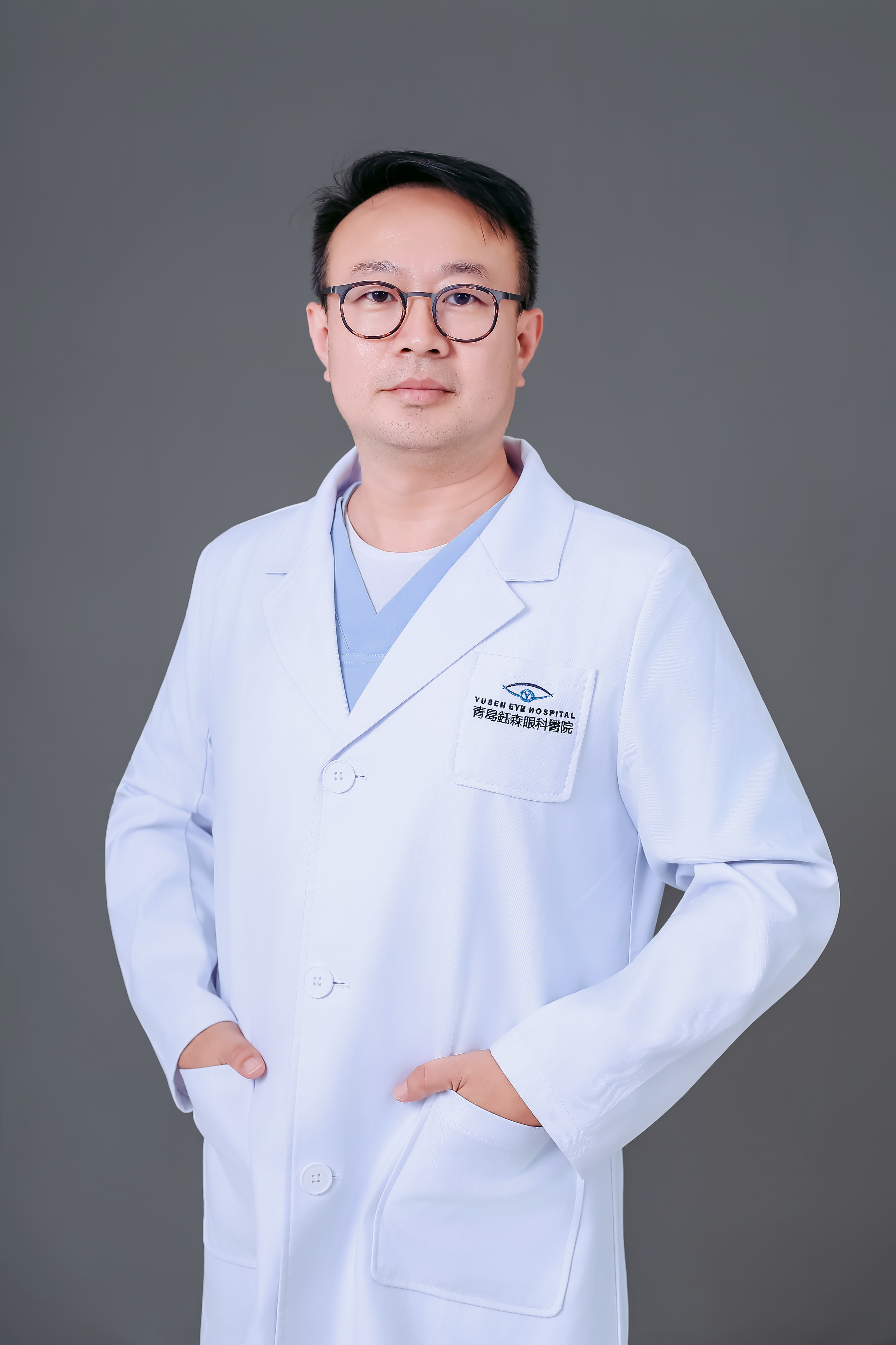 二级教授(二级教授待遇) 二级教授(二级教授待遇)
